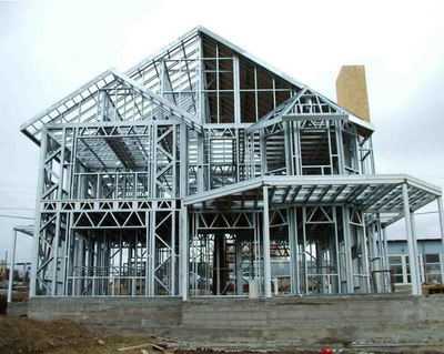 為何輕鋼別墅龍骨機(jī)行業(yè)仍處觀望態(tài)勢？建筑材料的視角分析